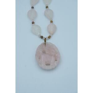 Vintage Carved Rose Quartz Elephant Necklace Leaf Beads Gold Tone Toggle